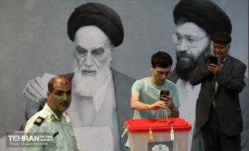 انتخابات چهاردهمین دوره ریاست جمهوری - حسینیه جماران 18