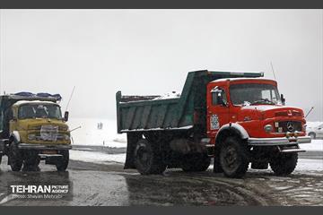 بازدید اصحاب رسانه از خدمات برف‌روبی منطقه 5 شهرداری تهران 19
