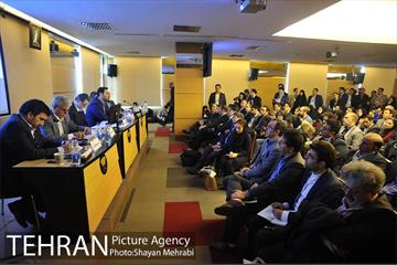 پنل اینترنت اشیا با حضور مهندس فرجود در هفتمین همایش سالانه بانکداری الکترونیک و نظام های پرداخت 11