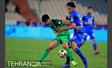 دیدار تیم‌های فوتبال ذوب آهن - استقلال تهران 9