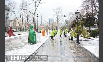 روز برفی تهران در بوستان ملت 31