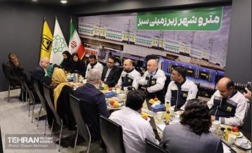 افتتاح نمایشگاه عکس رومانی در ایستگاه مترو تجریش 28