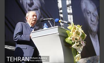 مراسم تشییع پیکر عزت الله انتظامی 10