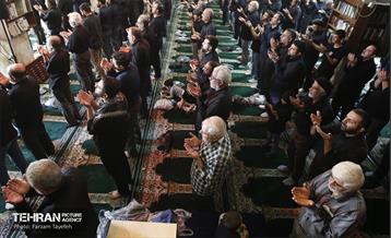 نماز جمعه عاشورایی در منطقه ۵ 10