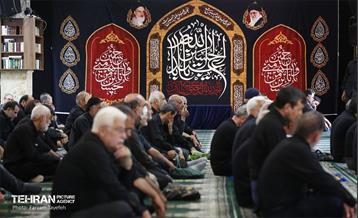 نماز جمعه عاشورایی در منطقه ۵ 26