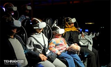 برج میلاد در ایام نوروز قرآنی 4