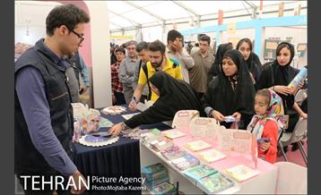 فعالیت معاونت فرهنگی و اجتماعی مترو تهران به مناسبت نمایشگاه کتاب 11