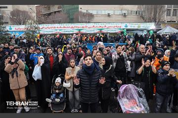 جشن نیمه‌شعبان در میدان ولی‌عصر (عج) - 3 43