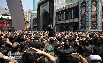 عزاداری ظهر عاشورا در امامزاده صالح (ع) 37