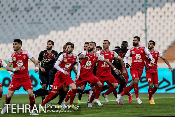 دیدار تیم های فوتبال پرسپولیس و فولاد خوزستان 11