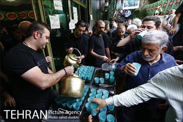 مراسم عزاداری تاسوعای حسینی در بازار تهران 7