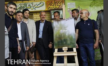 رونمایی از کتاب در گذری بر دروازه غار 37