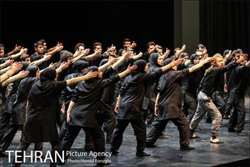 نمایش "من" در پردیس تئاتر تهران (خاوران) 5
