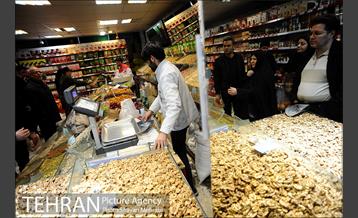 بازدید شهردار تهران از بازار میوه و تره بار جلال آل احمد 15