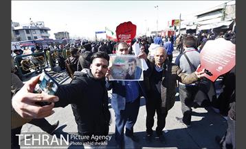 راهپیمایی یوم الله 22 بهمن 12