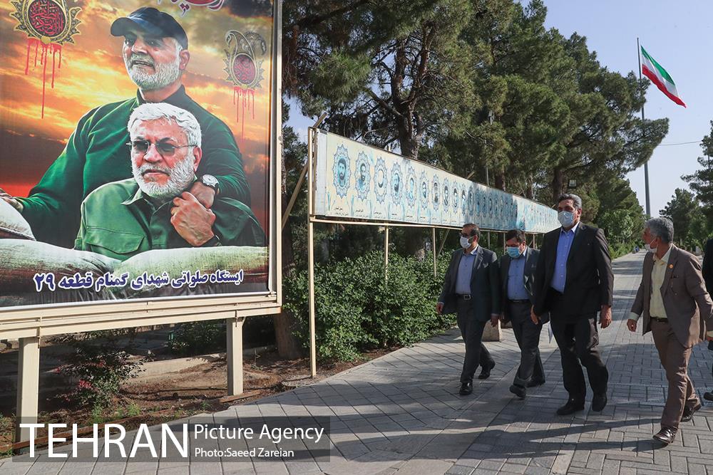 حضور شهردار تهران در بهشت زهرا(س) و مزار شهدای آتش نشان 4