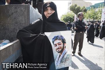 تشییع پیکر مطهر شهید محسن حججی 17