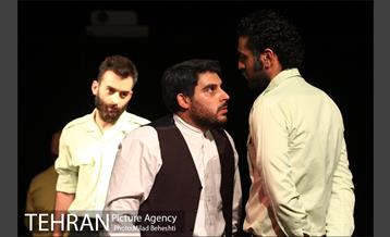 نمایش داستان عامه پسند‎ 13