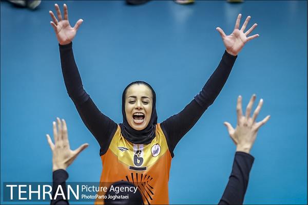 دیدار تیم های والیبال سایپا تهران و ذوب آهن 24