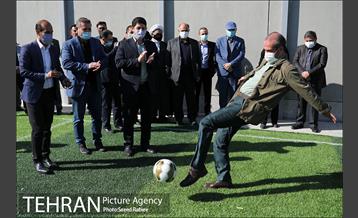 افتتاح مجموعه ورزشی چندمنظوره نارون در منطقه 18