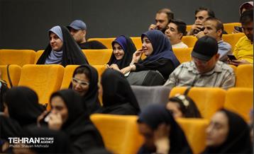 گرامیداشت «روز خبرنگار» 18