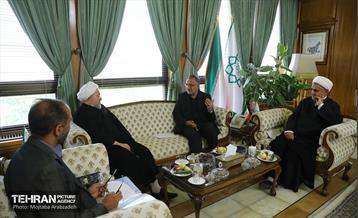 دیدار آیت‌الله اراکی با شهردار تهران