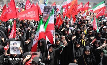 اقامه نماز بر پیکر آقای شهید ایران - 1 4