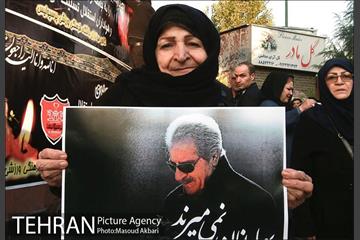 مراسم ختم منصور پورحیدری‎ 8