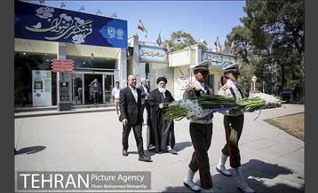 بزرگداشت آیت الله طالقانی 15