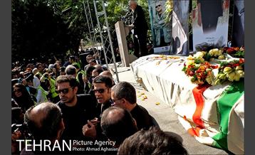 وداع باشکوه مردم با عباس کیارستمی 8