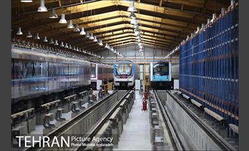 مراسم بهره برداری از 2 رام قطار جدید مترو 13