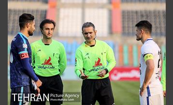 دیدار تیم های فوتبال پیکان و استقلال تهران 2