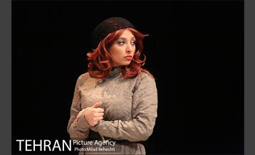 نمایش سه خواهر‎ 18