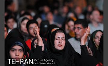 اجتماع بزرگ جوانان شهر تهران در میدان امام حسین(ع) 20