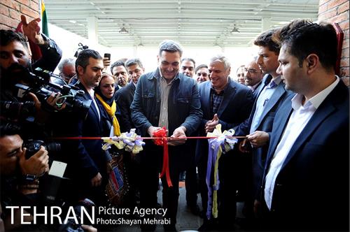 افتتاح اولین موزه پمپ بنزین در تهران با حضور شهردار تهران  17