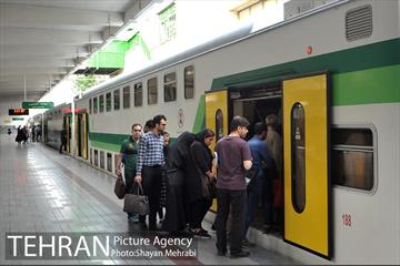 سرویس رسانی مجدد مترو خط 5 در روزهای جمعه 9