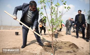 نشست خبری معاون خدمات شهری و محیط زیست 3