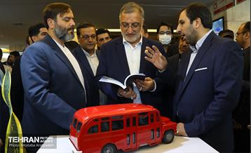 بازدید شهردار تهران از نمایشگاه بین المللی فرصت های سرمایه گذاری پایتخت