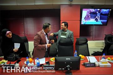 نشست هم اندیشی رئیس سازمان حمل و نقل و ترافیک با مدیران رسانه ها 36