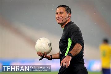 دیدار تیم های فوتبال پرسپولیس و صنعت نفت 11