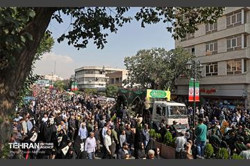 مراسم تشییع پیکر شهید سردار عباس نیلفروشان - ۱ 13