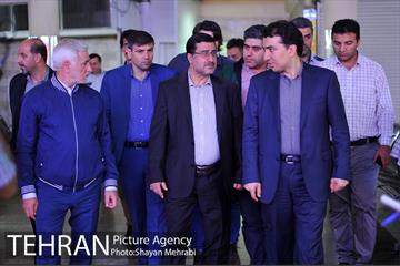 سرپرست شهرداری تهران و رئیس مرکز ارتباطات و امور بین الملل شهرداری تهران در بازدید از فعالیت‌های شبانه شهرداری و زندگی شبانه مردم تهران 21