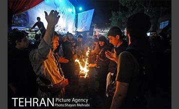 مشعل‌گردانی در دولت آباد تهران 18