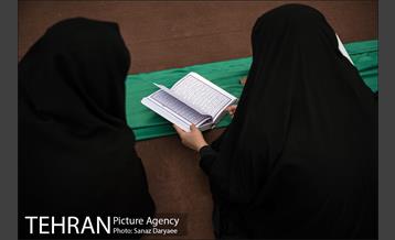 اجرای کرسی های تلاوت قرآن ویژه ماه مبارک رمضان در میدان امام حسین 7