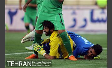 دیدار استقلال و ماشین سازی در لیگ برتر فوتبال 1