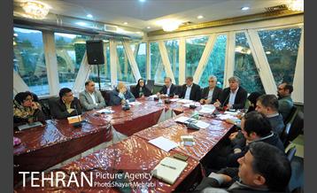 جلسه شهردار تهران با اعضای شورای شهر 19