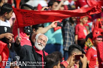 دیدار تیم های پرسپولیس و استقلال تهران 2