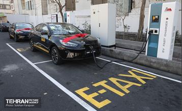 آیین رونمایی از تاکسی‌های برقی  17