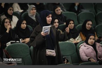 گرامیداشت روز دانشجو در دانشگاه آزاد واحد تهران مرکز 1