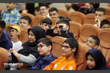 آیین بازگشایی مدارس استثنائی و بهره برداری از ناوگان سرویس این مدارس 15